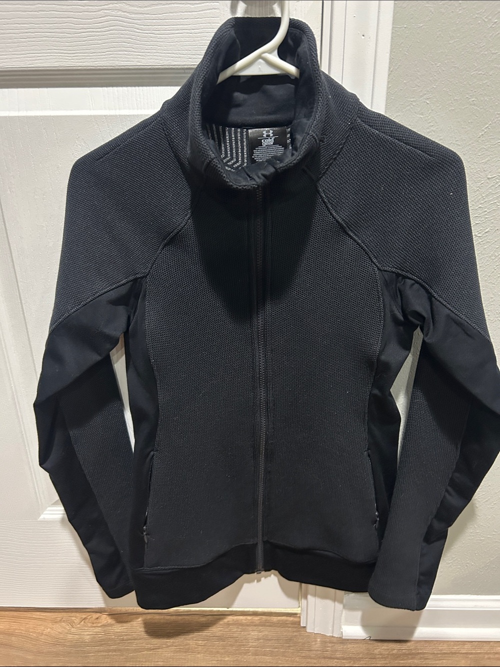 Under Armour Women's Black Full-Zip Training Jacket